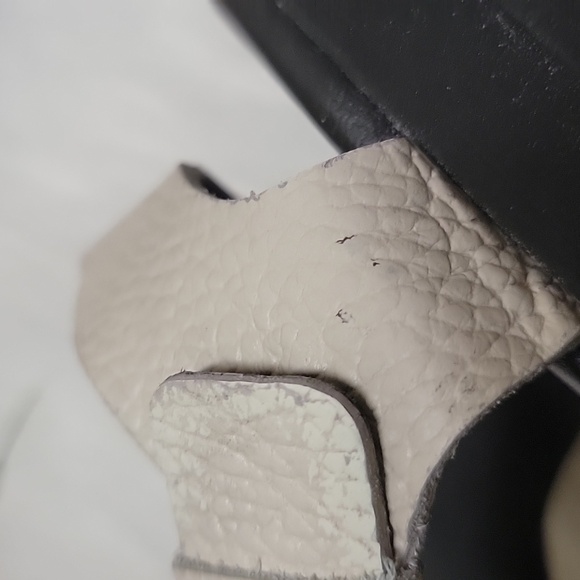 E8 by MIISTA | Kornelia Pebbled Leather Caged Platform Sandals - Picture 11 of 15